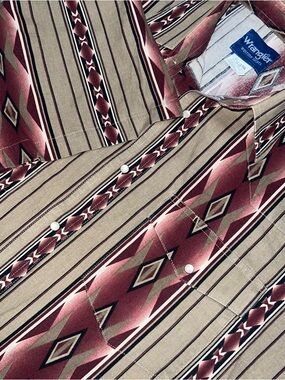 Vintage Y2K/90’s Wrangler Brushpopper Aztec Pearl Snap Shirt Men’s Size XLT